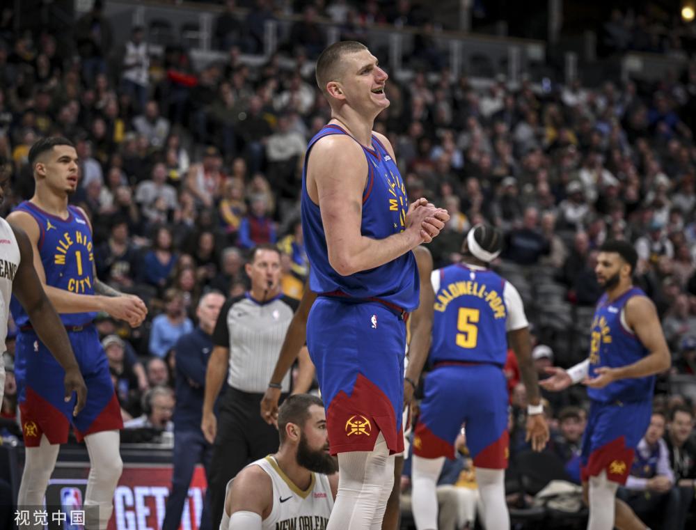 并获得更多 并获得更多