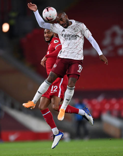 结束10年铁锤帮生涯，波特确认安东尼奥合同到期离开西汉姆联.