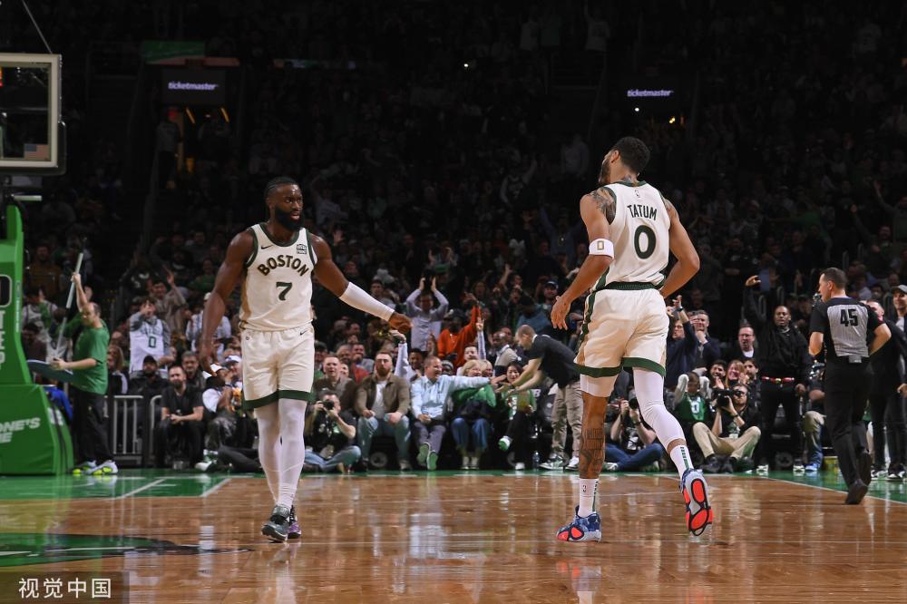 帮助运动员 帮助运动员