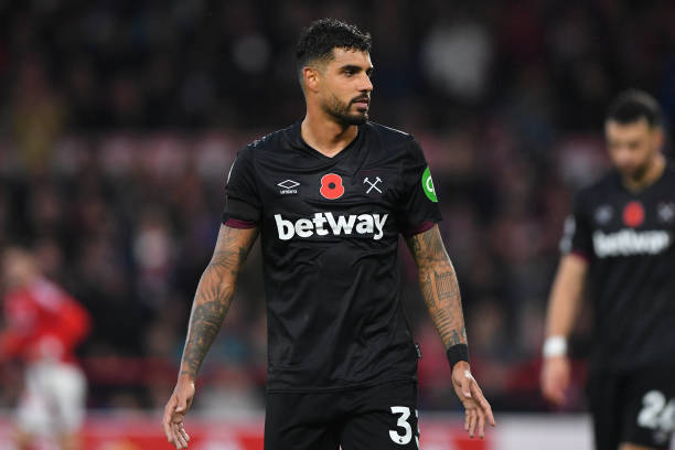 曼城官方：球队将在本周末对森林时身穿二客球衣出战（曼城官宣：周末战森林将穿第二客场球衣）